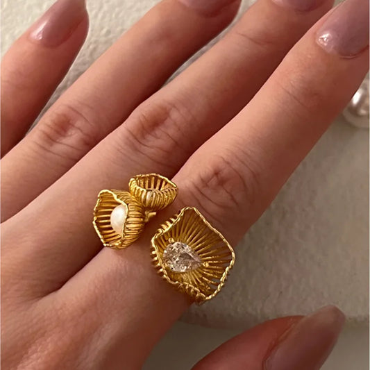 Gold Pearl Retro Creative Wings Design Ring