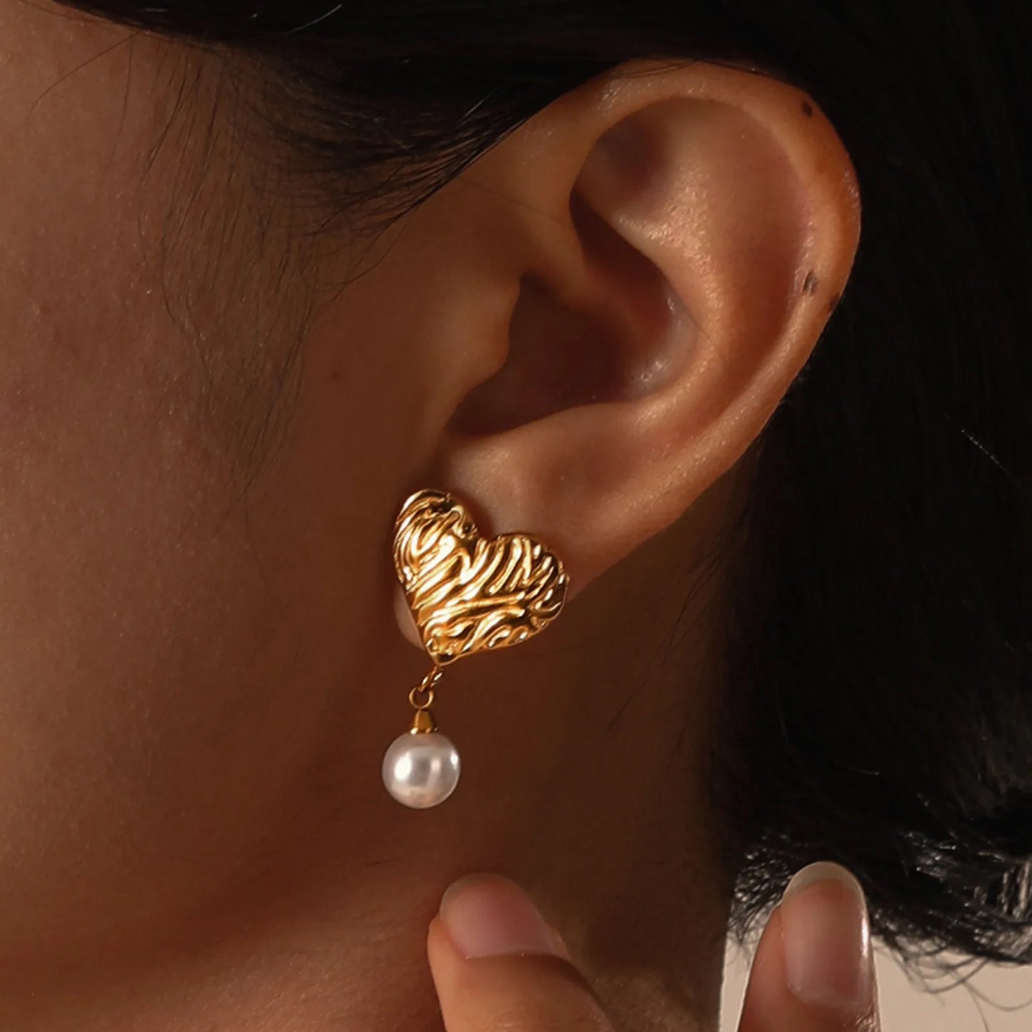 Irregular Texture Heart Shape Imitation Pearl Earrings